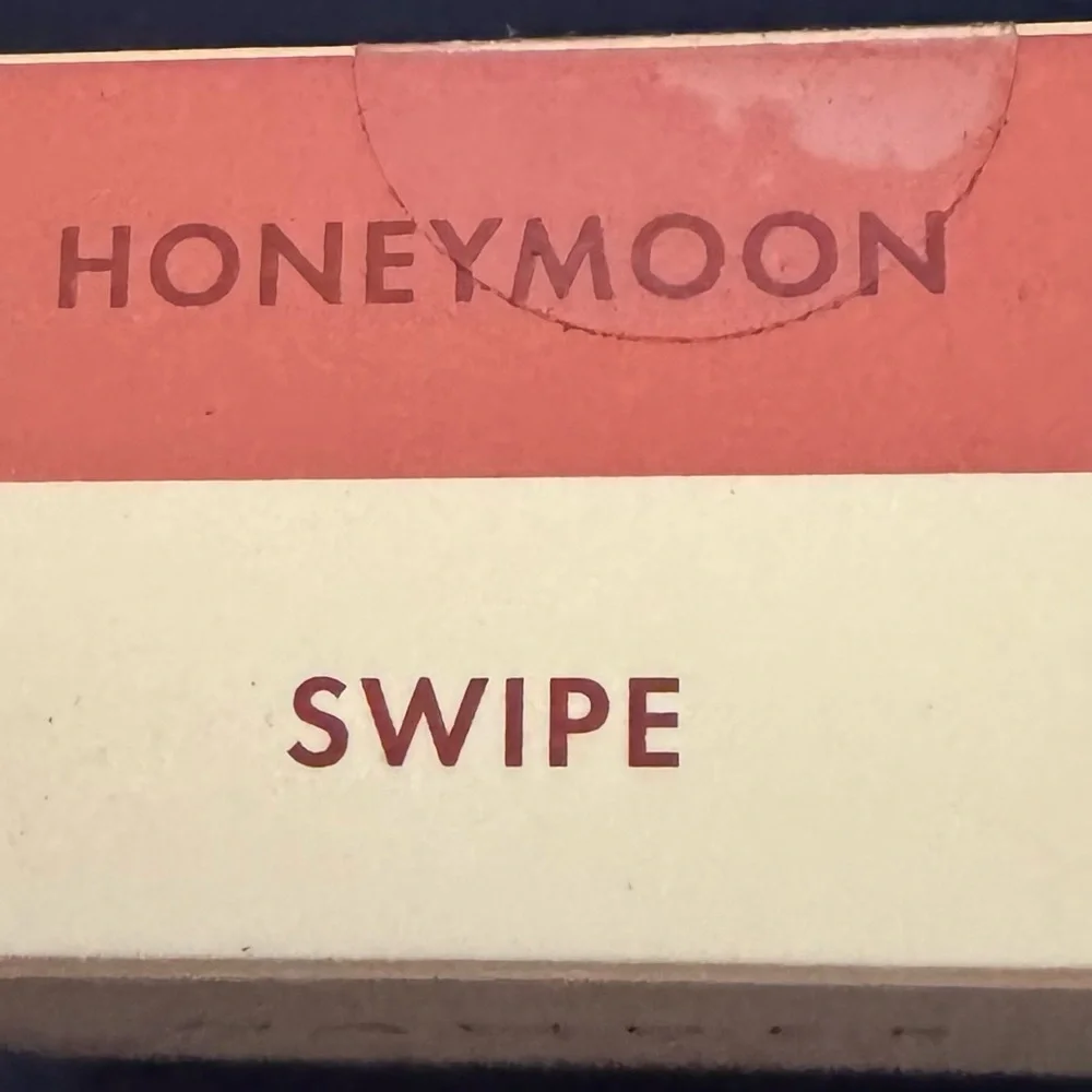 Sealed NIB WANDER Double Date Lip and Cherk Makeup Shades Honeymoon/ Swipe